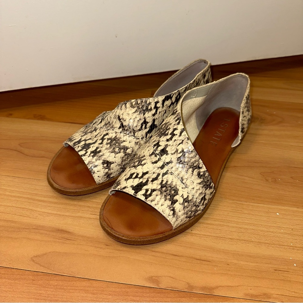 Snakeskin Textured Shoes